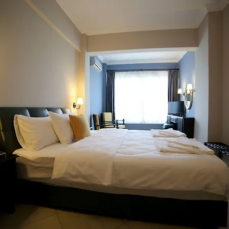 Lill Maison & Club 3* Φετιγιέ