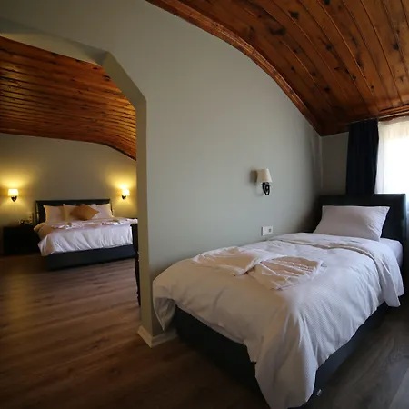Lill Maison & Club 3*