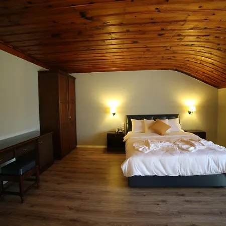 Lill Maison & Club 3*