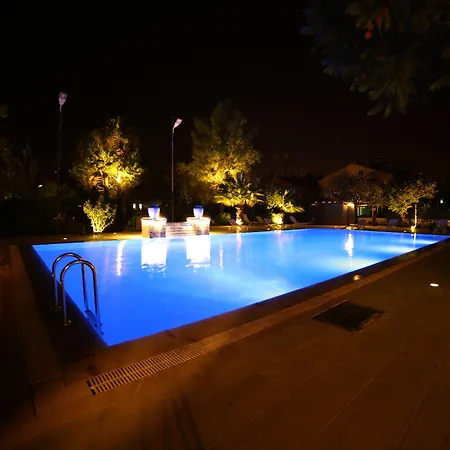 Lill Maison & Club Ξενοδοχείο