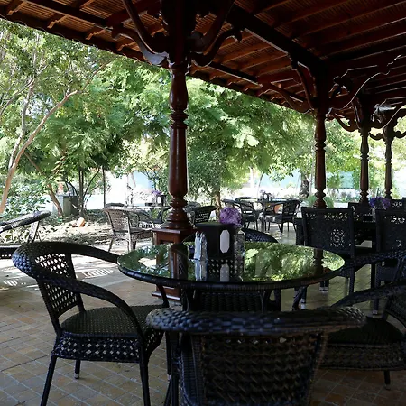 Lill Maison & Club Ξενοδοχείο 3*