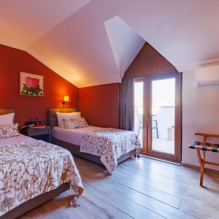 Lill Maison & Club Ξενοδοχείο 3*