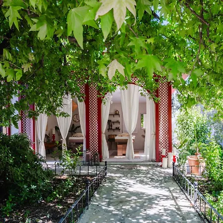 Lill Maison & Club Ξενοδοχείο