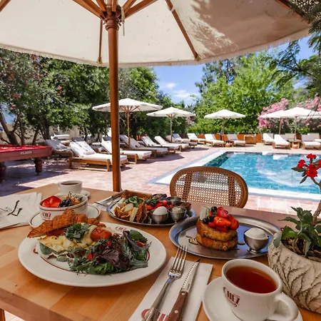 Lill Maison & Club Ξενοδοχείο