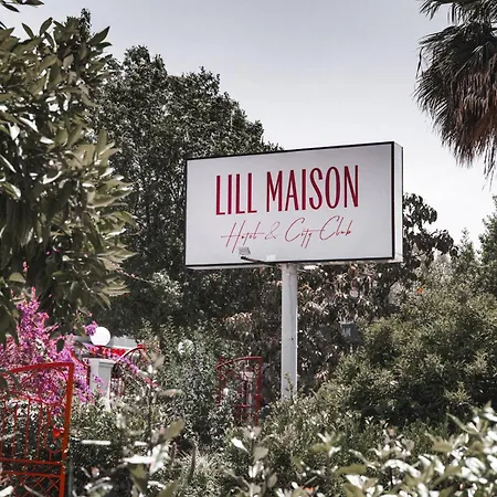 Lill Maison & Club 3* Φετιγιέ