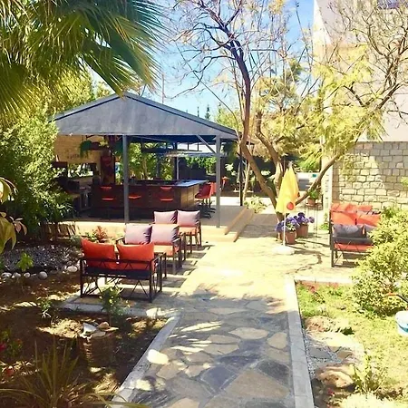 Akkent Garden Hotel 3*