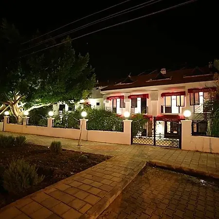 Ξενοδοχείο Lill Maison & Club
