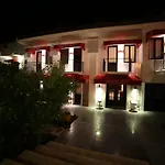 Akkent Garden Hotel 3*